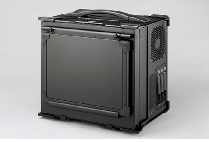 17寸下翻加固便携式3屏显示扩展工控机_价格